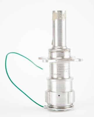 Lot #9093 Apollo Command/Service Module: Oxygen System Fill and Vent Port - Image 1