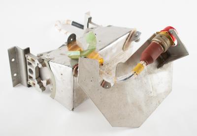 Lot #9111 Lunar Module Landing Radar Antenna Pedestal Mount and Tilt Mechanism - Image 4