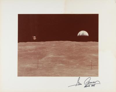 Lot #9469 Gene Cernan Signed Photograph - Image 1