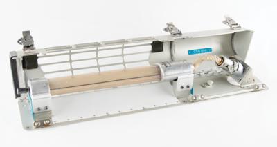 Lot #9527 Skylab Fluorescent Light Assembly - Image 2
