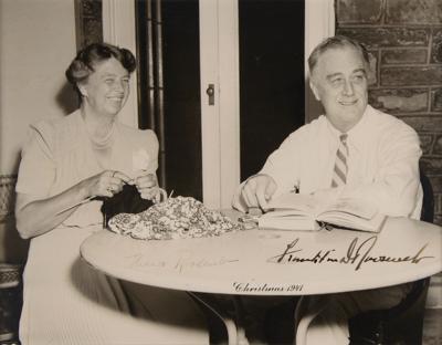 Lot #20 Franklin and Eleanor Roosevelt Signed 1941 Christmas Photograph as President and First Lady - Image 1