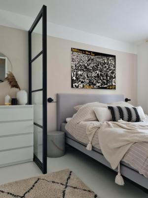 Lot #2302 Sex Pistols 1977 'Holidays in the Sun' Poster - Image 2