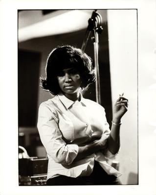 Lot #2206 Aretha Franklin Original Photograph by David Gahr - Image 1
