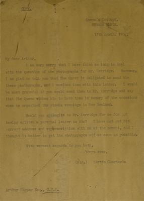 Lot #167 Queen Elizabeth II and Prince Philip Signed Photographs - Image 5