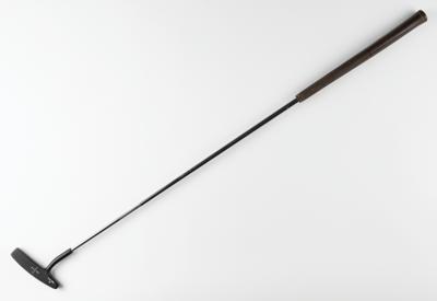 Lot #3012 Ronald Reagan 'Geneva Summit' Golf Putter Used on Air Force One - Image 2