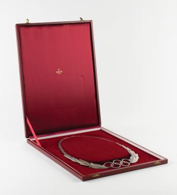 Lot #4121 Olympic Order in Silver Presented by President Samaranch to IOC Member James Worrall - Image 5