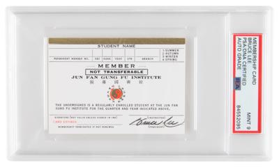 Lot #732 Bruce Lee Signed Membership Card - PSA MINT 9: 'Gold stripe' student membership card for Bruce Lee's Jun Fan Gung Fu Institute, signed by its president - Image 1