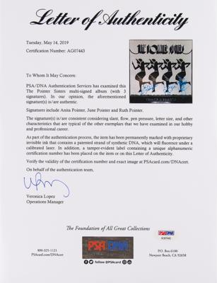 Lot #721 The Pointer Sisters Signed Album - Image 2