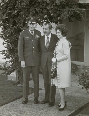 Lot #61 Richard Nixon Photograph - Image 1