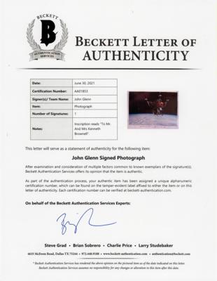 Lot #389 John Glenn (4) Signed Oversized NASA Photographs - Image 3