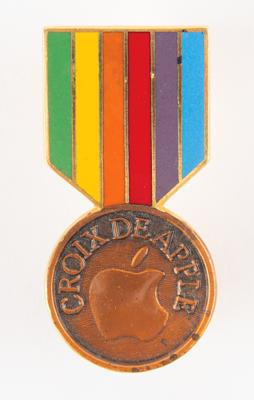 Lot #5021 Apple 'Croix De Apple' Employee Pin