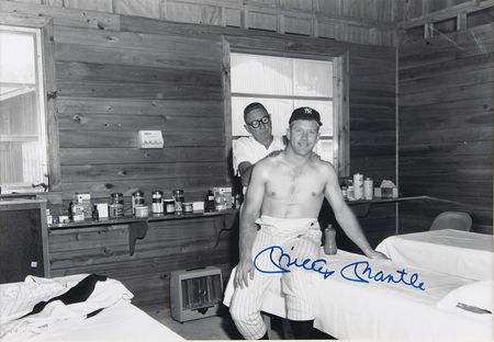 Lot #647 Mickey Mantle Signed Oversized Photograph - Image 1