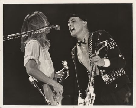 Lot #471 Cheap Trick Signed Album - Image 2