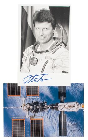 Lot #7710 Soyuz TMA-4 / ISS-9 Flown Watch - Image 9