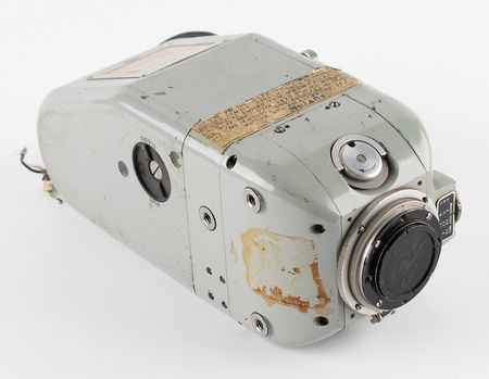 Lot #7768 Maurer P-2 Aircraft Strike Attack 70mm Camera - Image 2