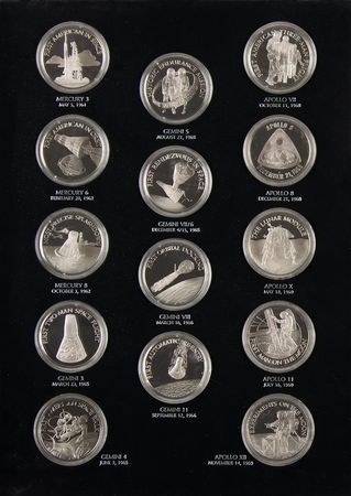 Lot #7699 American Space Flight (25) Silver Anniversary Medals - Image 2