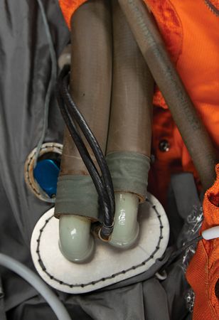 Lot #7733 Cosmonaut SK-1 Vostok Suit (Medium-Fidelity Replica) - Image 8