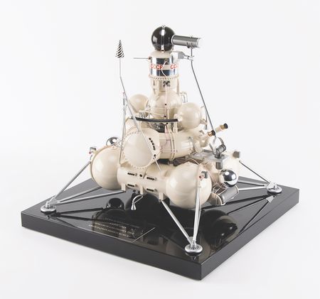 Lot #7746 Luna-16 Model - Image 1