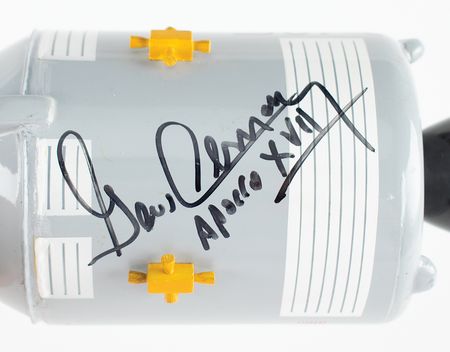 Lot #7549 Gene Cernan Signed Apollo 17 CSM/LM Model - Image 4