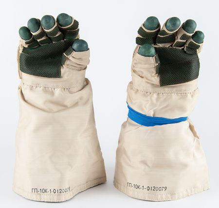 Lot #7738 Musa Manarov's Flown Soyuz TM-4 Space Suit Gloves - Image 2