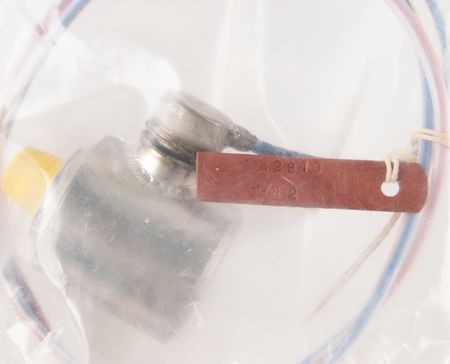 Lot #7136 Apollo SE-8 Reaction Control Thruster Solenoid - Image 3