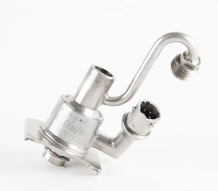 Lot #7103 Gemini SE-6 Thruster Solenoid Valve - Image 2