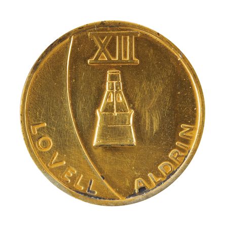 Lot #7076 Gemini 12 Flown Gold-Plated Fliteline Medallion - Image 1