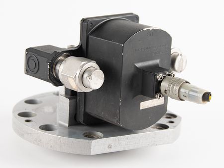 Lot #7797 Viking Orbiter RS-21 Insertion Engine Valve/Injector Assembly - Image 1