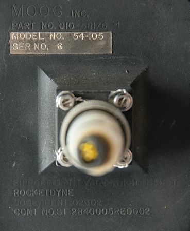 Lot #7797 Viking Orbiter RS-21 Insertion Engine Valve/Injector Assembly - Image 5