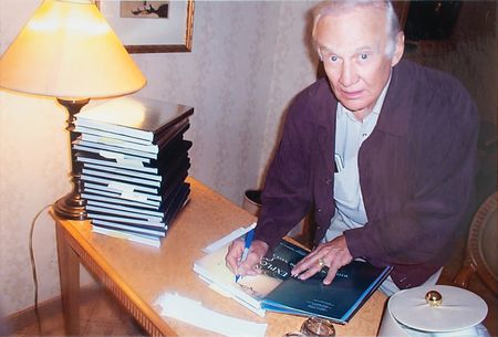 Lot #7301 Buzz Aldrin Signed Book - Image 4
