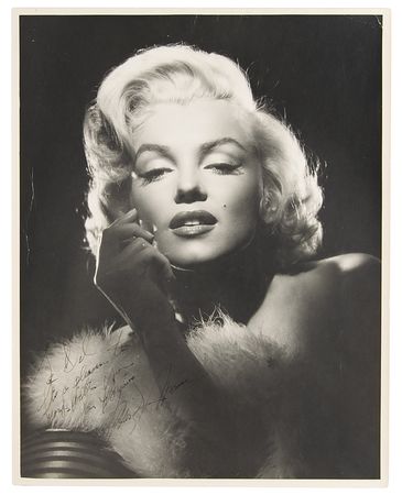 Lot #596 Marilyn Monroe Signed Oversized Photograph - Image 1