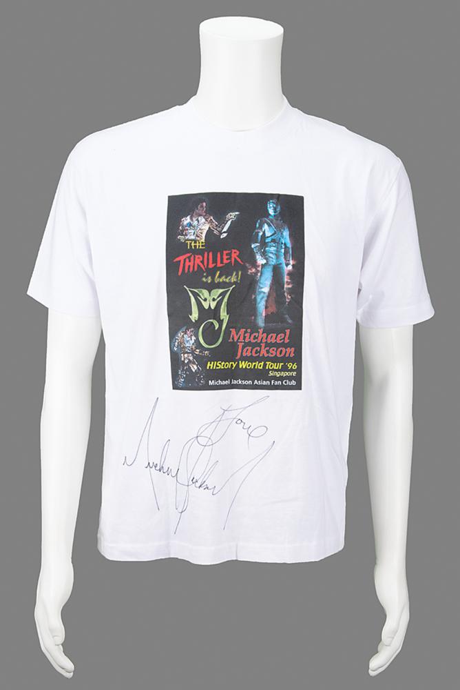 Michael Jackson Signed T-Shirt | RR Auction