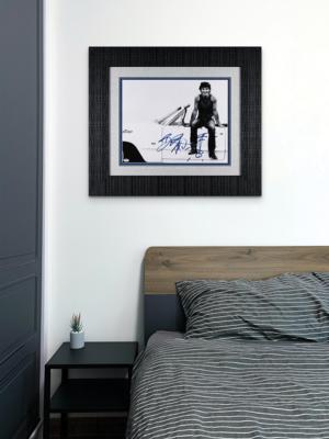 Lot #8351 Bruce Springsteen Signed Oversized Photograph with Guitar Sketch - Image 4