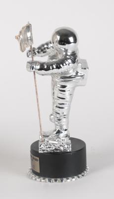 Lot #1602 Madonna's MTV VMA Award for 'Papa Don't Preach' - Image 6