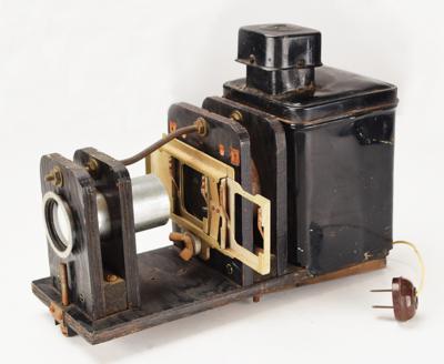 Lot #173 Antique Slide Projector - Image 1