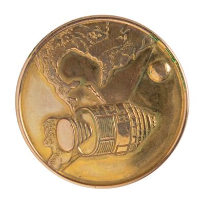 Lot #65 Apollo 1 Gold Fliteline Medallion - From the Family Collection of Apollo Astronaut Ed White II - Image 3
