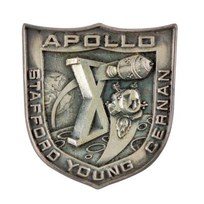 Lot #70 Rusty Schweickart's Apollo 10 Flown Robbins Medallion - Image 3