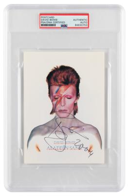 Lot #6477 David Bowie Signed Photograph - Image 1