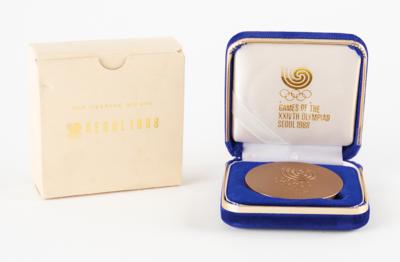 Lot #6356 Seoul 1988 Summer Olympics Bronze Participation Medal - Image 3