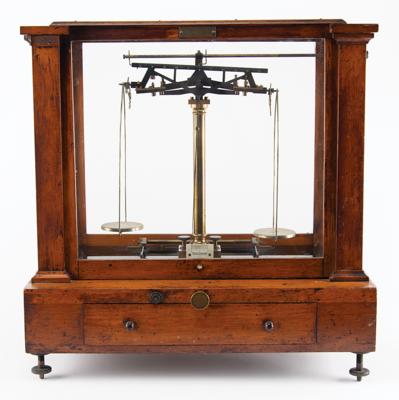 Lot #182 Brass Apothecary/Gold Scale by Henry Troemner Scale - Image 1