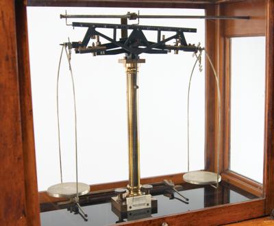 Lot #182 Brass Apothecary/Gold Scale by Henry Troemner Scale - Image 8
