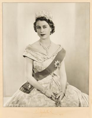 Lot #213 Queen Elizabeth II Oversized Signed Photograph - Image 1