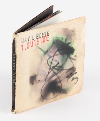 Lot #622 David Bowie Signed CD - Image 1