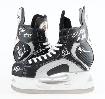 Lot #846 Miracle on Ice (2) Signed Ice Skates - Image 5
