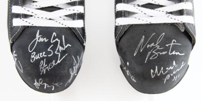Lot #846 Miracle on Ice (2) Signed Ice Skates - Image 7