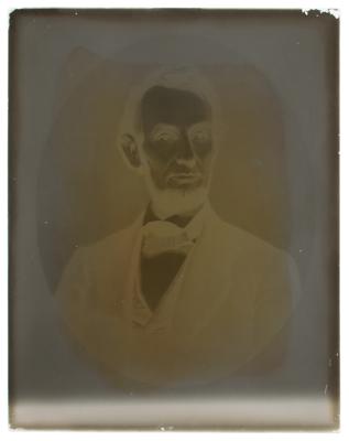 Lot #130 Abraham Lincoln (5) Glass Plate Negatives/Positives - Image 1