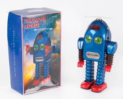 Lot #841 Vintage Toy Robots (53) from the Collection of Andres Serrano: Over 50 toy robots from the collection of renowned camera artist Andres Serrano - Image 28