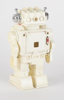Lot #841 Vintage Toy Robots (53) from the Collection of Andres Serrano: Over 50 toy robots from the collection of renowned camera artist Andres Serrano - Image 51