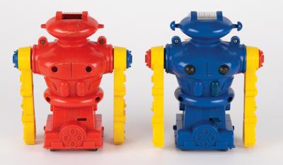 Lot #841 Vintage Toy Robots (53) from the Collection of Andres Serrano: Over 50 toy robots from the collection of renowned camera artist Andres Serrano - Image 60