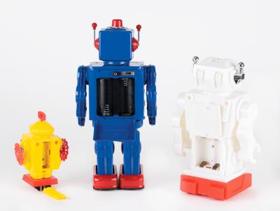 Lot #841 Vintage Toy Robots (53) from the Collection of Andres Serrano: Over 50 toy robots from the collection of renowned camera artist Andres Serrano - Image 7
